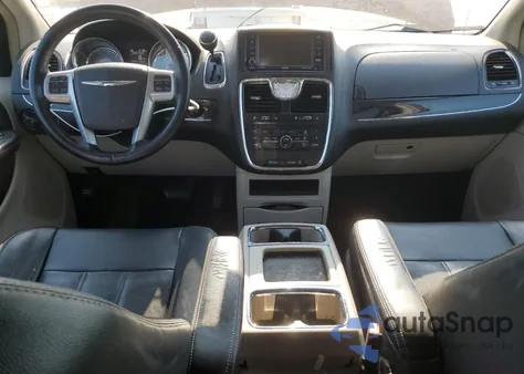 2013 Chrysler Town & Country Touring из США, поврежденный, VIN 2C4RC1BG2DR774387